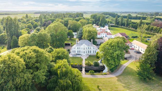 La Bien Assise panorama chateau 005